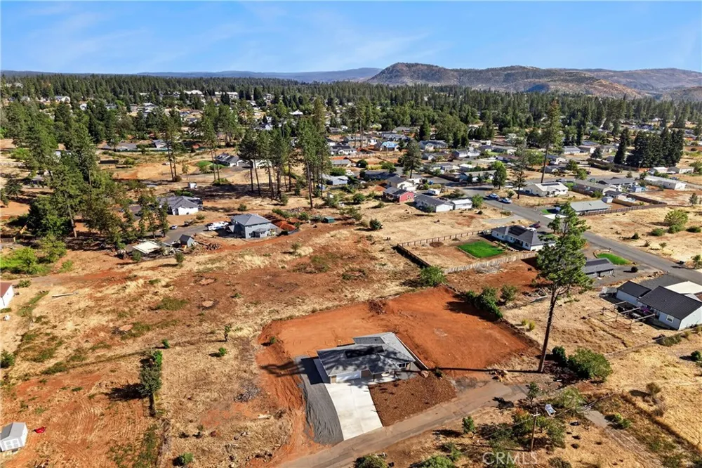 1439 Powell Paradise, CA 95969