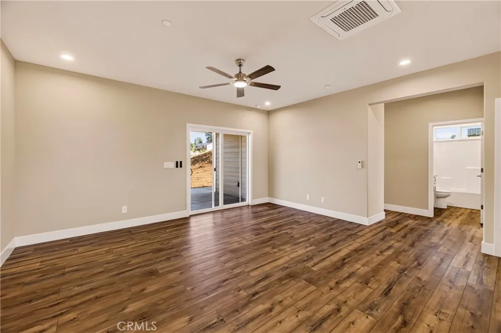 1439 Powell Paradise, CA 95969