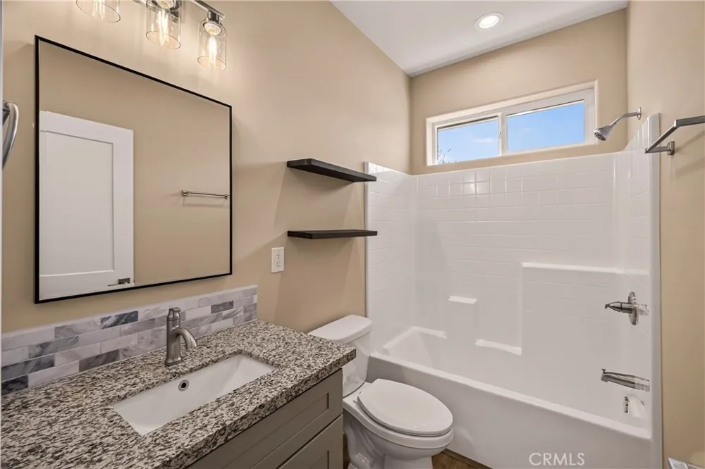 1439 Powell Paradise, CA 95969