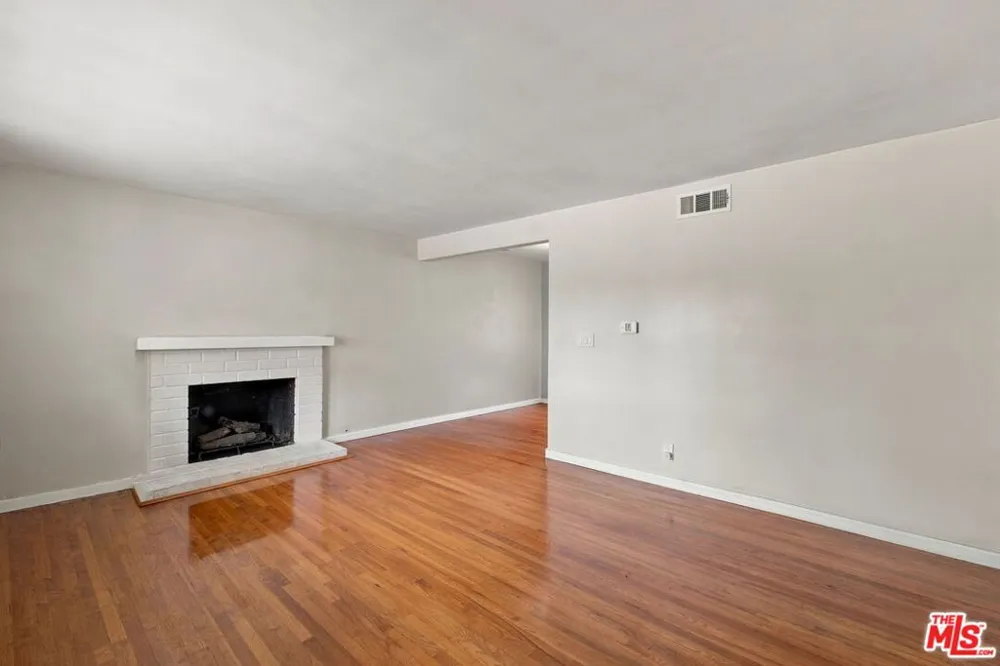 909 E Nordby Street Carson, CA 90746