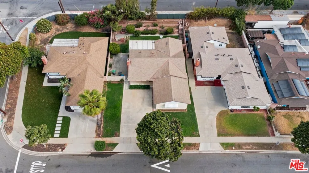 909 E Nordby Street Carson, CA 90746