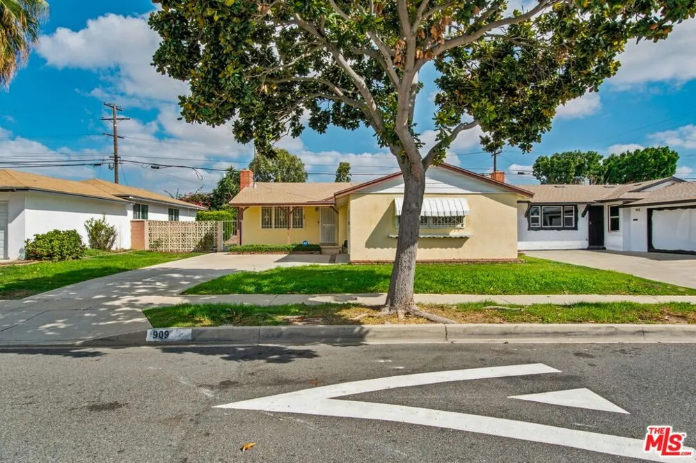 909 E Nordby Street Carson, CA 90746