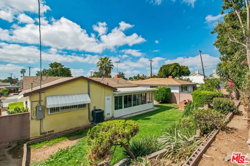 909 E Nordby Street Carson, CA 90746