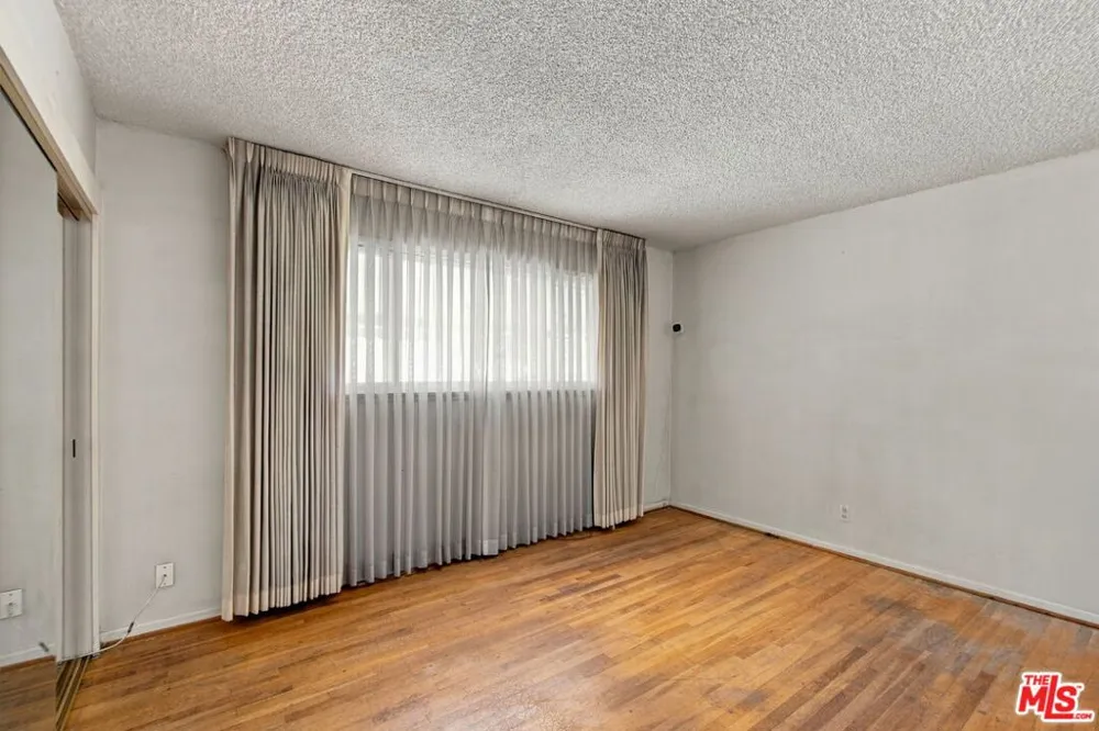 909 E Nordby Street Carson, CA 90746