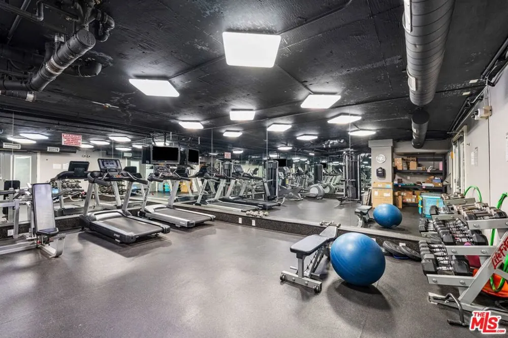 141 S Clark Drive #224 Los Angeles, CA 90048