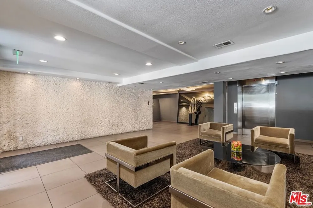 141 S Clark Drive #224 Los Angeles, CA 90048