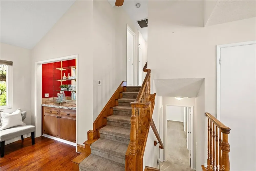 809 Puma Canyon Glendora, CA 91740