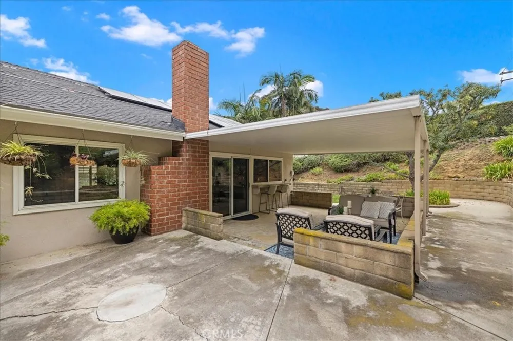 809 Puma Canyon Glendora, CA 91740