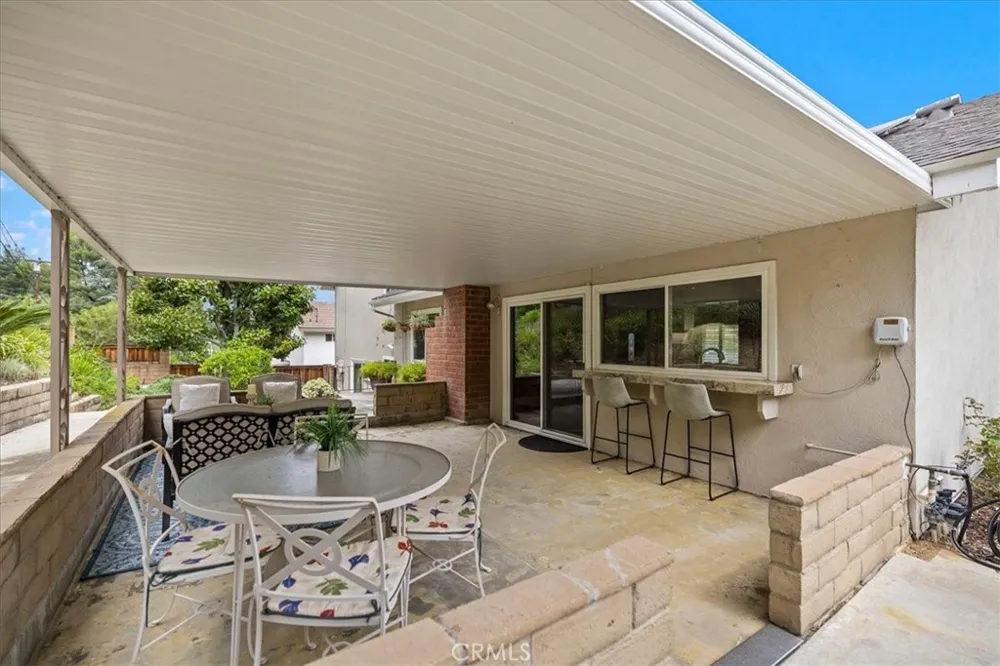 809 Puma Canyon Glendora, CA 91740
