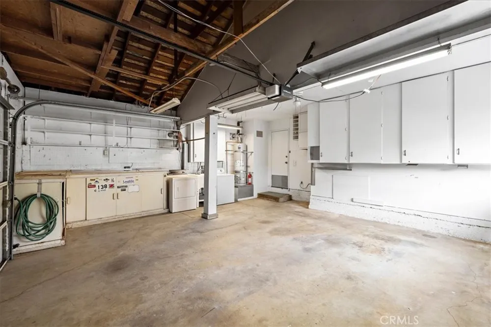 809 Puma Canyon Glendora, CA 91740