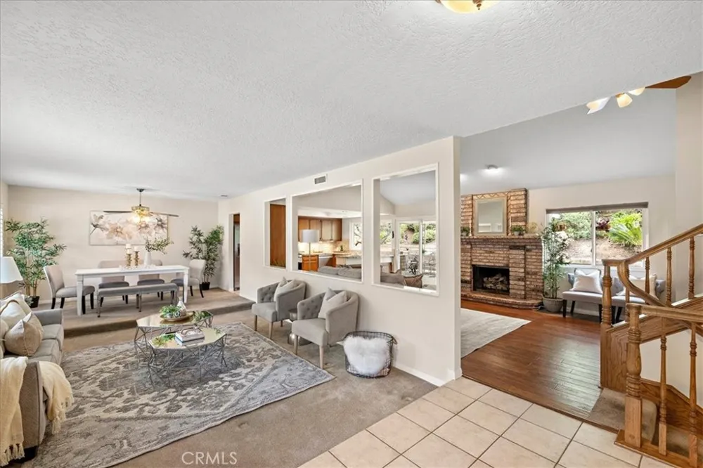 809 Puma Canyon Glendora, CA 91740