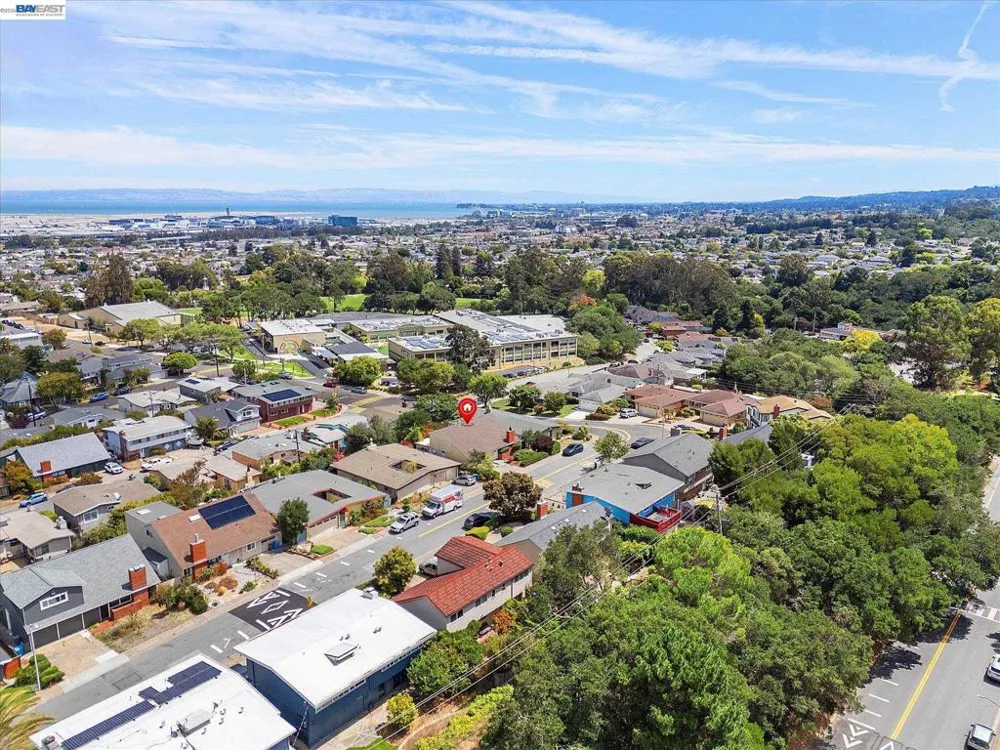 406 Hawthorne Ave San Bruno, CA 94066