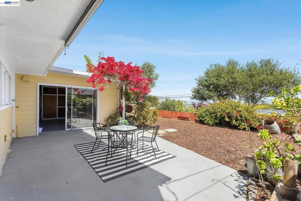406 Hawthorne Ave San Bruno, CA 94066