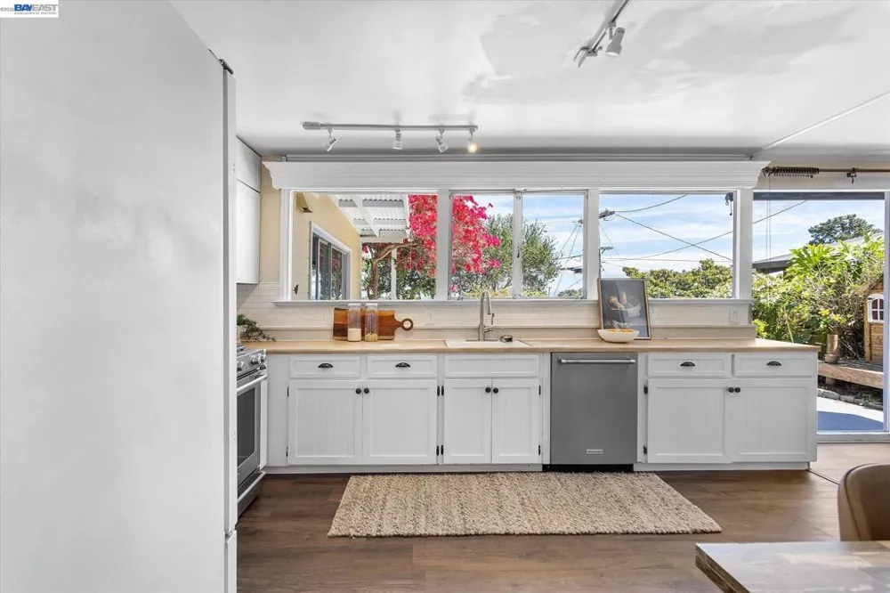 406 Hawthorne Ave San Bruno, CA 94066