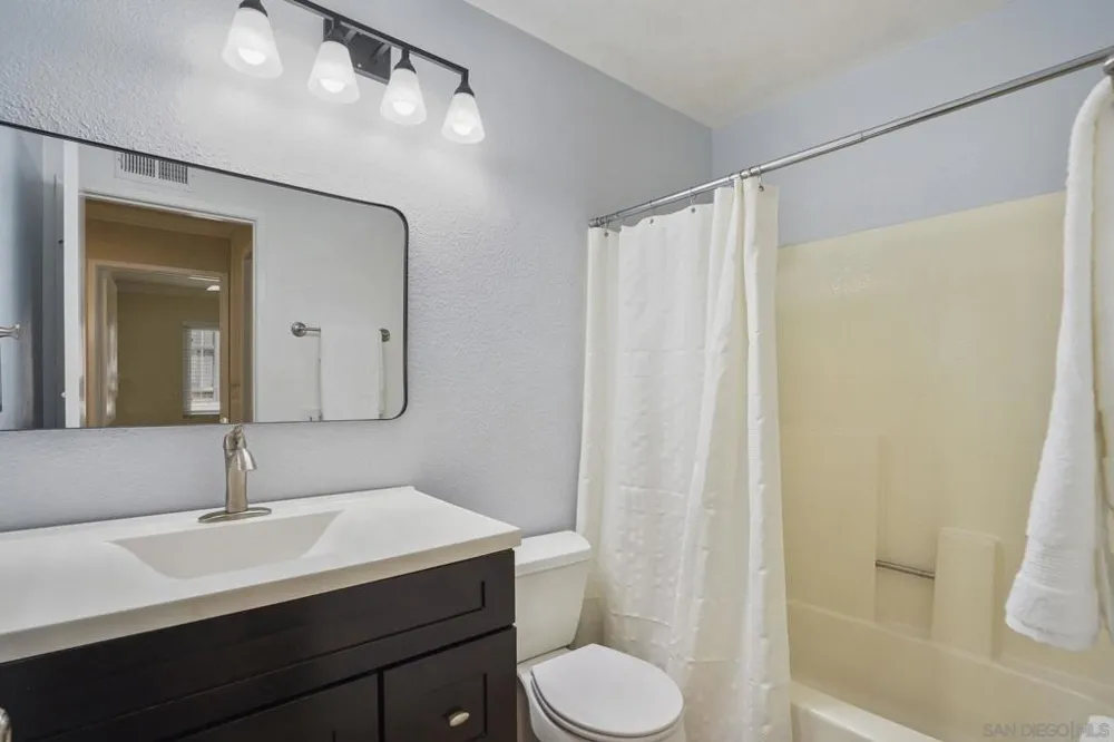 12895 Amaranth St San Diego, CA 92129