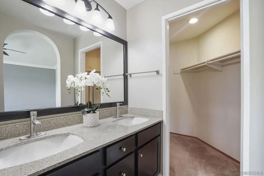 12895 Amaranth St San Diego, CA 92129