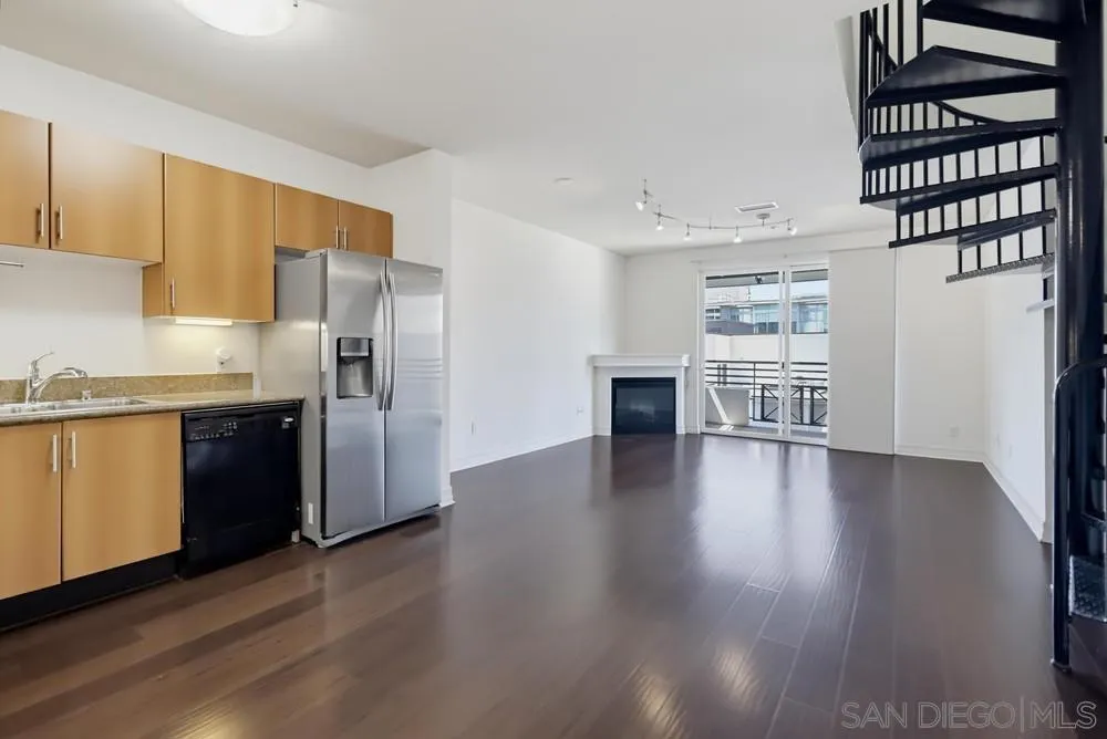 550 Park #2603 San Diego, CA 92101