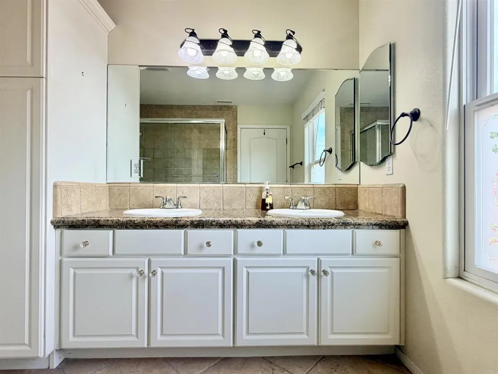 3685 La Hacienda Drive San Bernardino, CA 92404