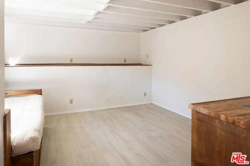 1856 Jewett Drive Los Angeles, CA 90046