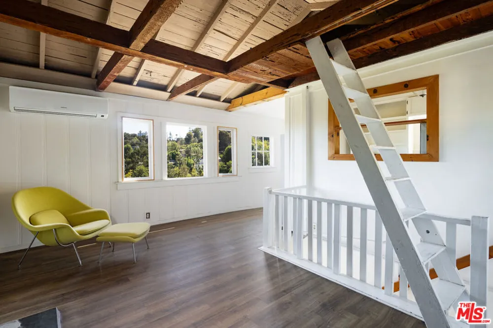 1856 Jewett Drive Los Angeles, CA 90046