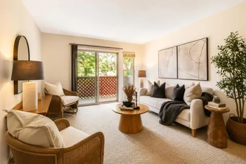 6012 Rancho Mission #302