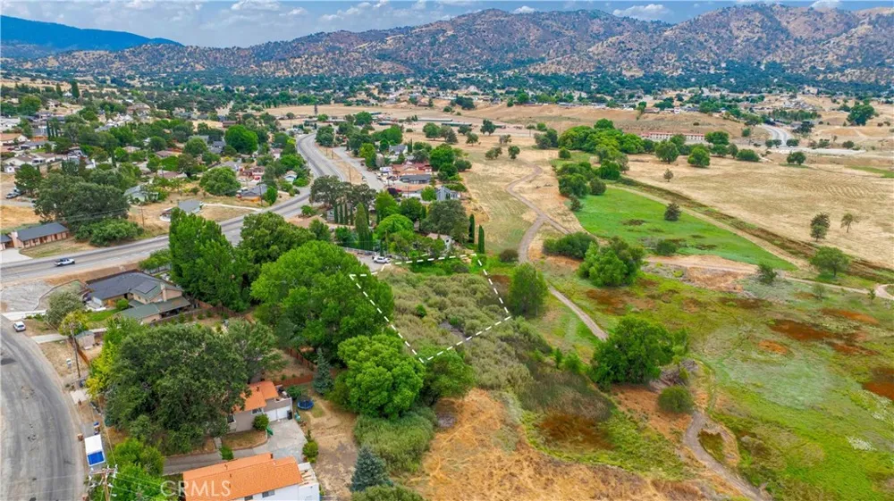 22470 Fontana Street Tehachapi, CA 93561