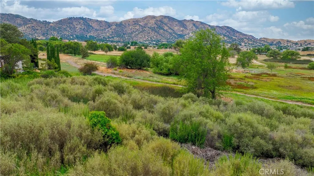 22470 Fontana Street Tehachapi, CA 93561