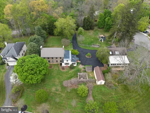 525 RASPBERRY LANE
