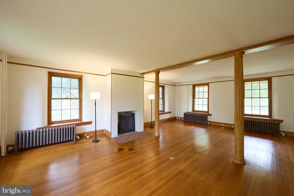 525 RASPBERRY LANE West Chester, PA 19382