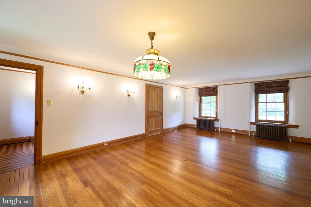 525 RASPBERRY LANE West Chester, PA 19382