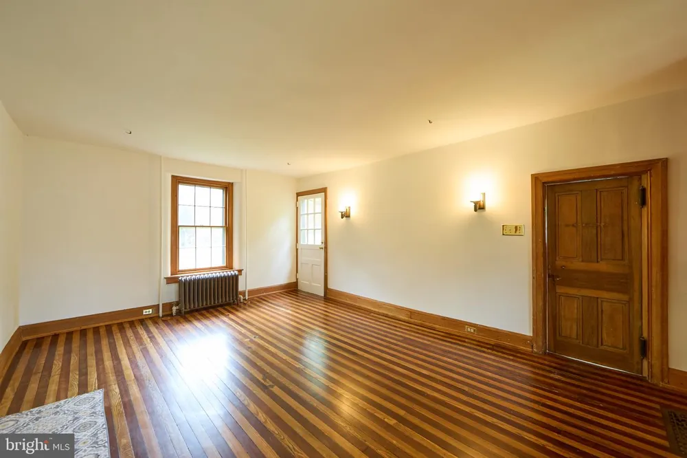 525 RASPBERRY LANE West Chester, PA 19382
