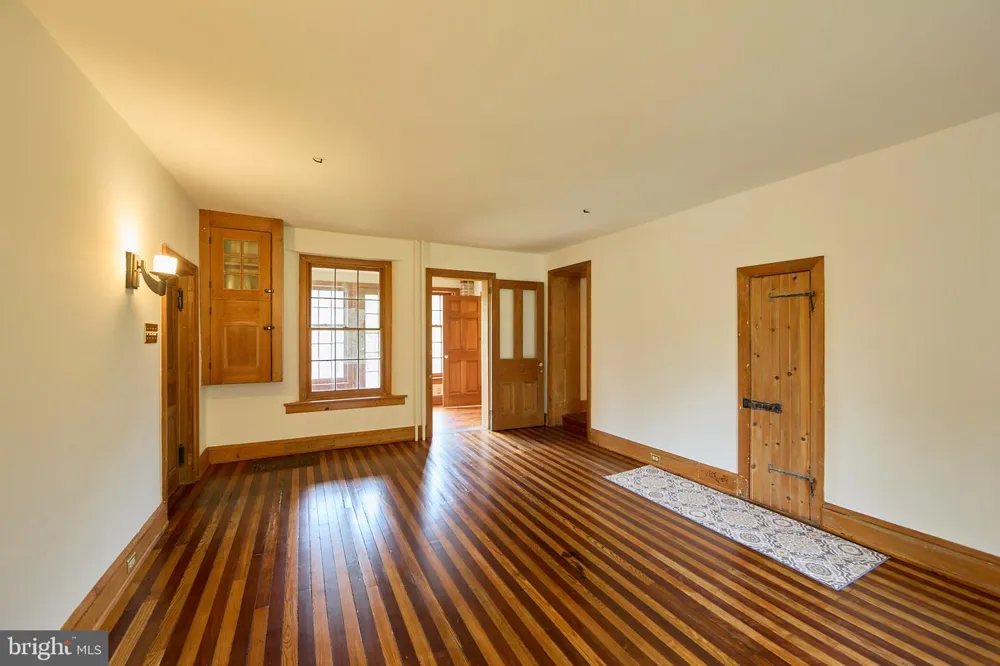 525 RASPBERRY LANE West Chester, PA 19382