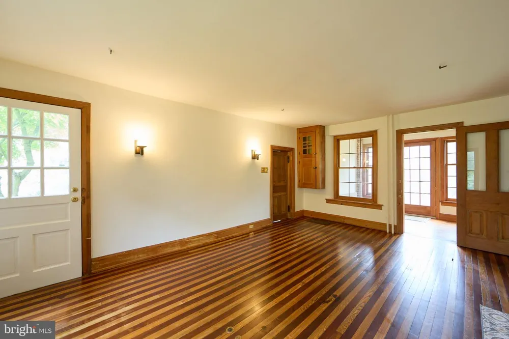 525 RASPBERRY LANE West Chester, PA 19382