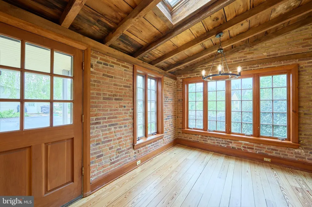 525 RASPBERRY LANE West Chester, PA 19382