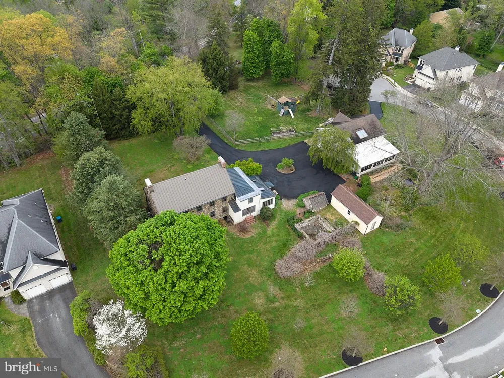525 RASPBERRY LANE West Chester, PA 19382