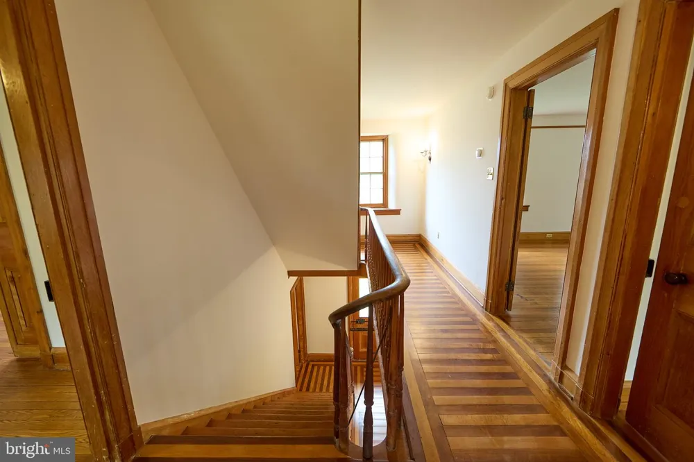 525 RASPBERRY LANE West Chester, PA 19382