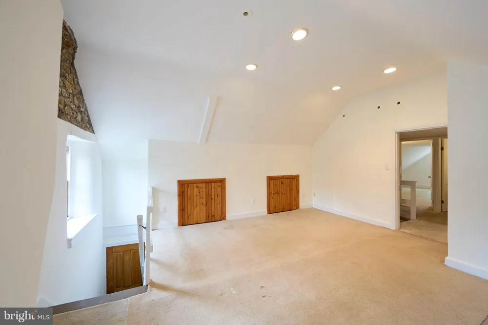 525 RASPBERRY LANE West Chester, PA 19382