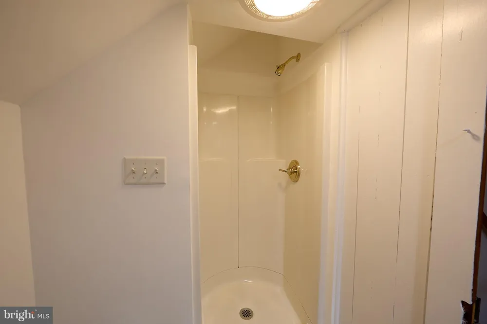 525 RASPBERRY LANE West Chester, PA 19382