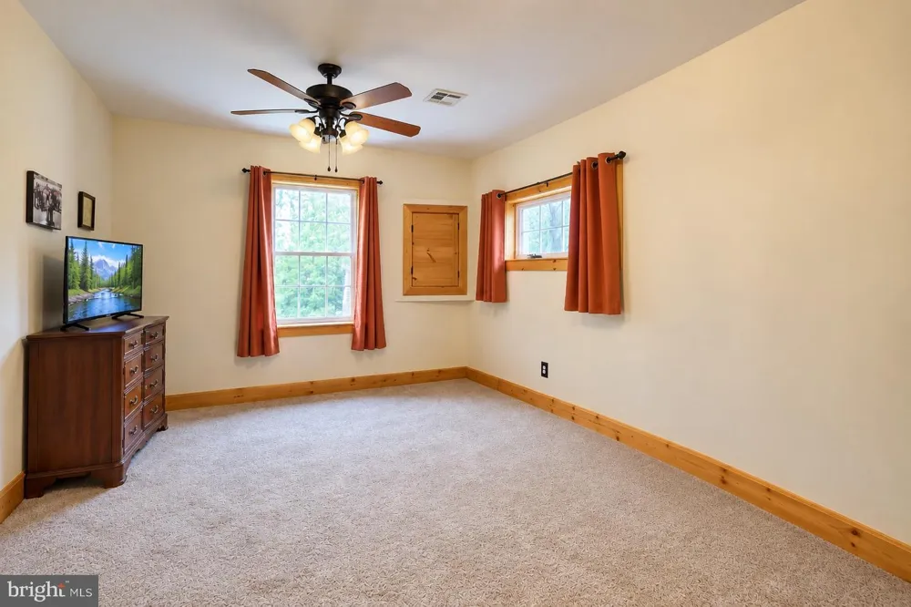 525 RASPBERRY LANE West Chester, PA 19382