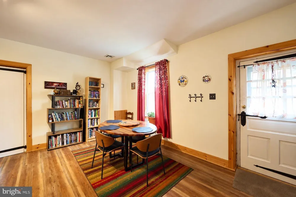 525 RASPBERRY LANE West Chester, PA 19382