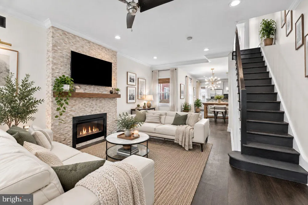 842 28TH STREET Philadelphia, PA 19130