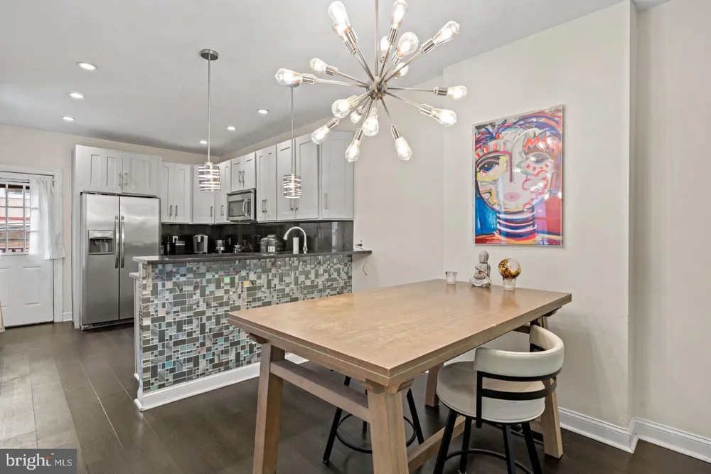 842 28TH STREET Philadelphia, PA 19130