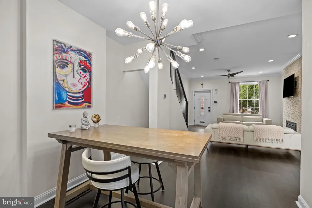 842 28TH STREET Philadelphia, PA 19130