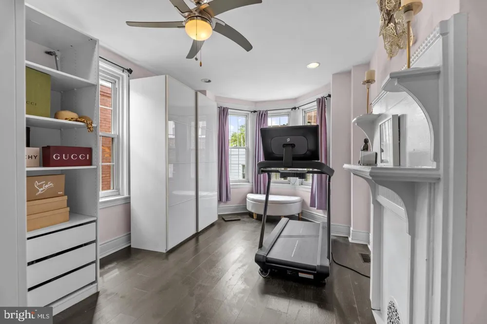 842 28TH STREET Philadelphia, PA 19130