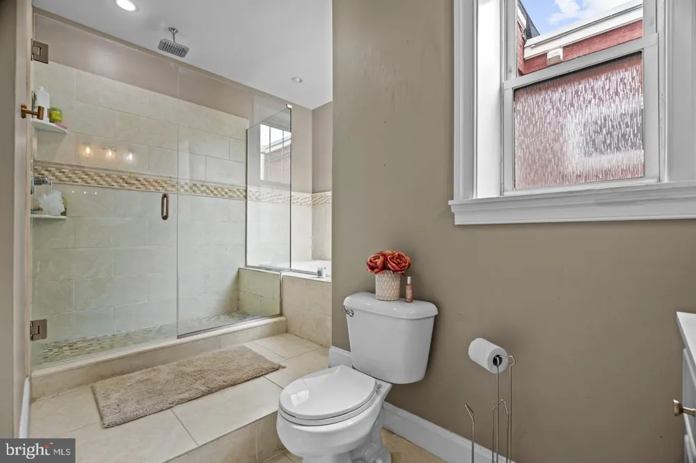 842 28TH STREET Philadelphia, PA 19130