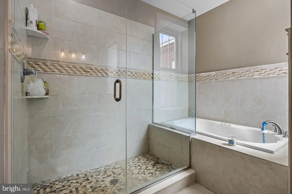 842 28TH STREET Philadelphia, PA 19130