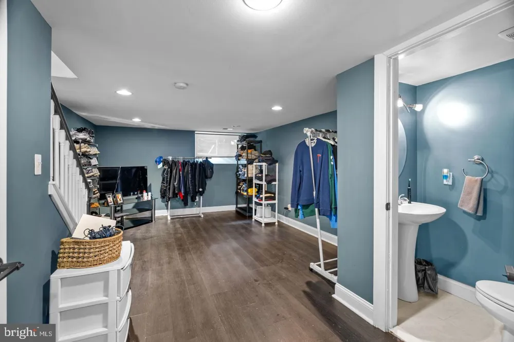 842 28TH STREET Philadelphia, PA 19130