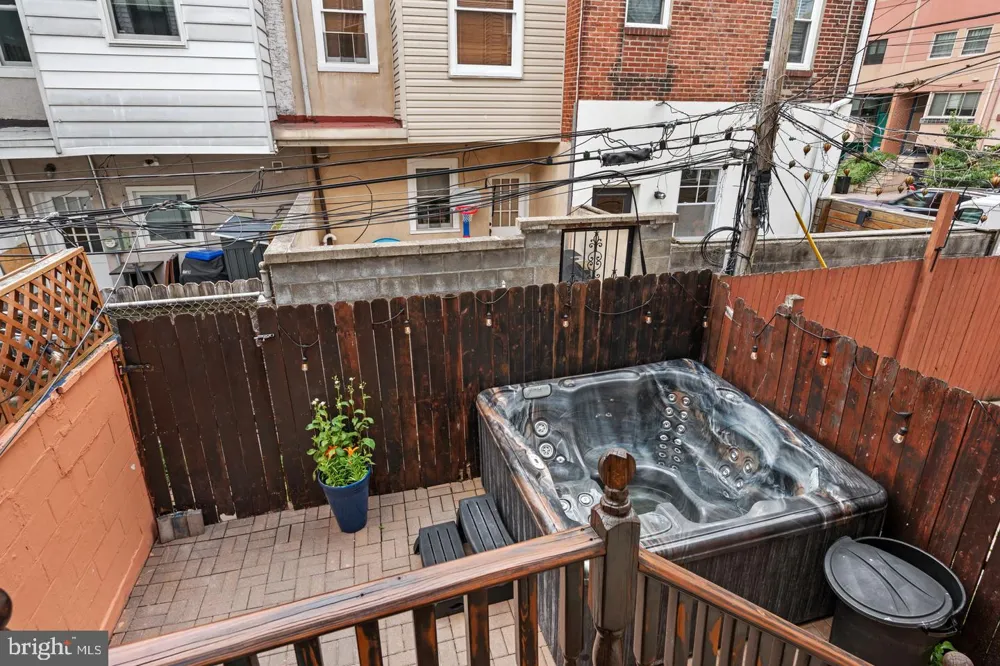 842 28TH STREET Philadelphia, PA 19130
