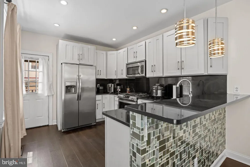 842 28TH STREET Philadelphia, PA 19130