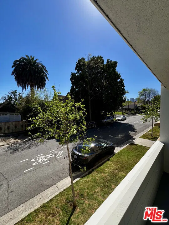9221 Charleville Boulevard #B Beverly Hills, CA 90212